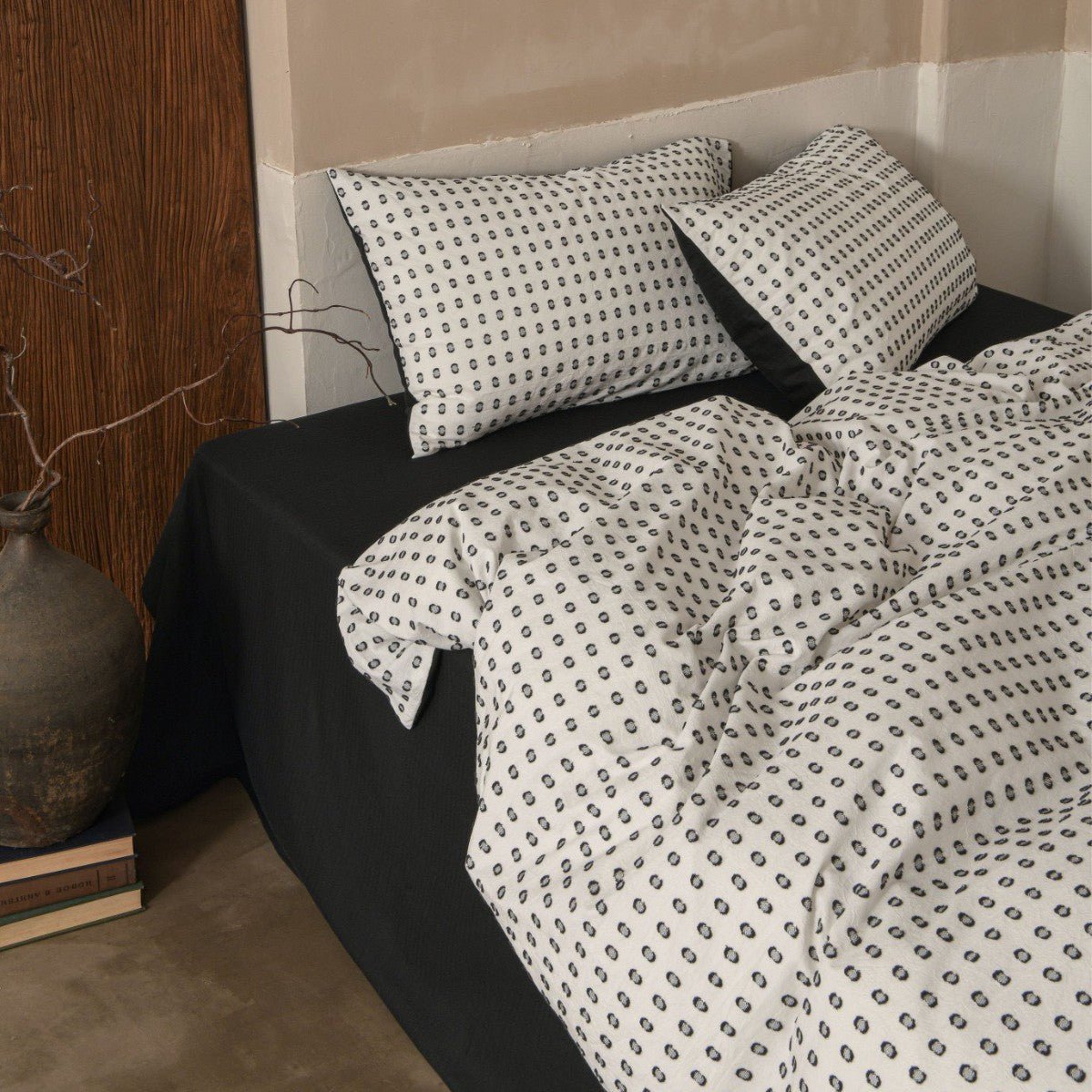 Amberlyn Dotted Cotton Bedding Set - Soda Fizz White