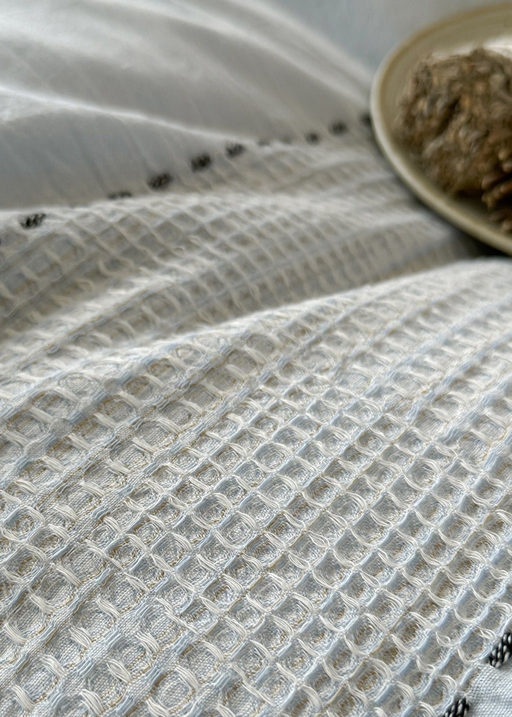 Solmere Striped Waffle-Weave Cotton Bedding Set – sky blue stripe close-up of the waffle weave cotton texture - Roomden