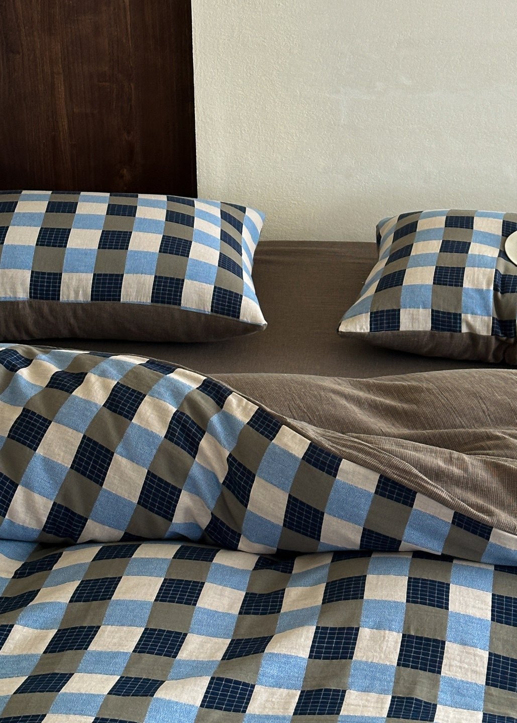 Corran Gingham Jacquard Cotton Bedding Set - room scene