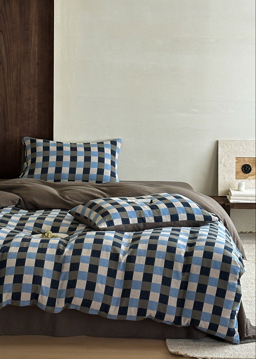 Corran Gingham Jacquard Cotton Bedding Set - room scene