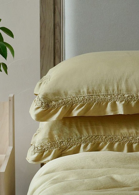 Ruffle Lyocell Bedding Set, Mustard, fabric and pillow details - Roomden