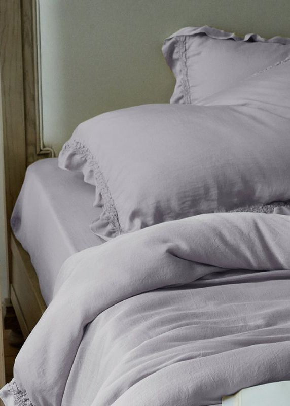Ruffle Lyocell Bedding Set, Lilac, bed arrangement - Roomden
