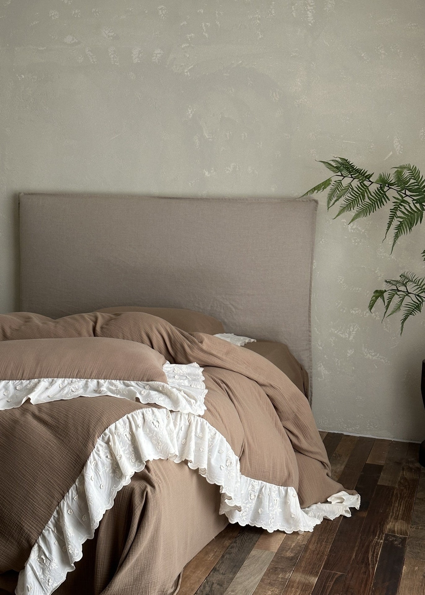 Odile Ruffled Lace Double-Gauze Bedding Set - Toasted Cream