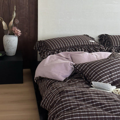 Ashvale Cocoa Windowpane Washed Cotton Bedding Set - room scene
