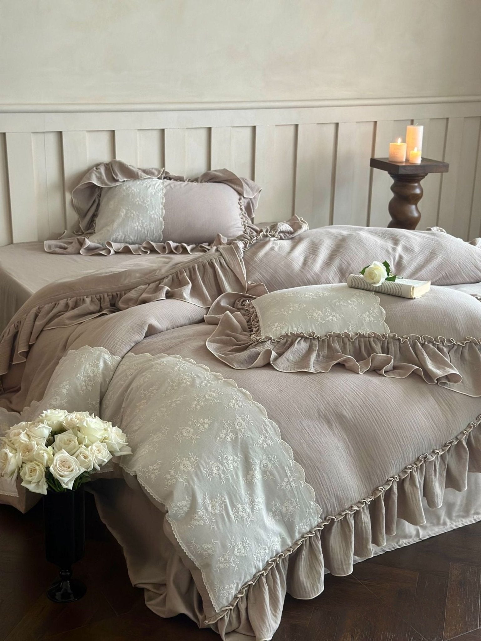 Wisteria Ruffled Double Gauze Bedding Set - room scene
