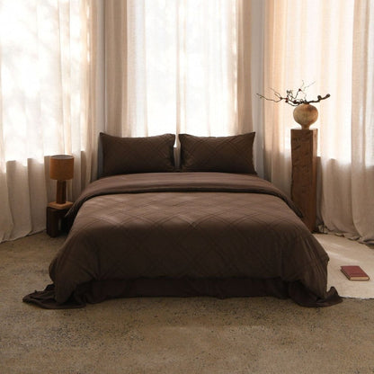 Corvale Diamond Jacquard Cotton Bedding Set - room scene