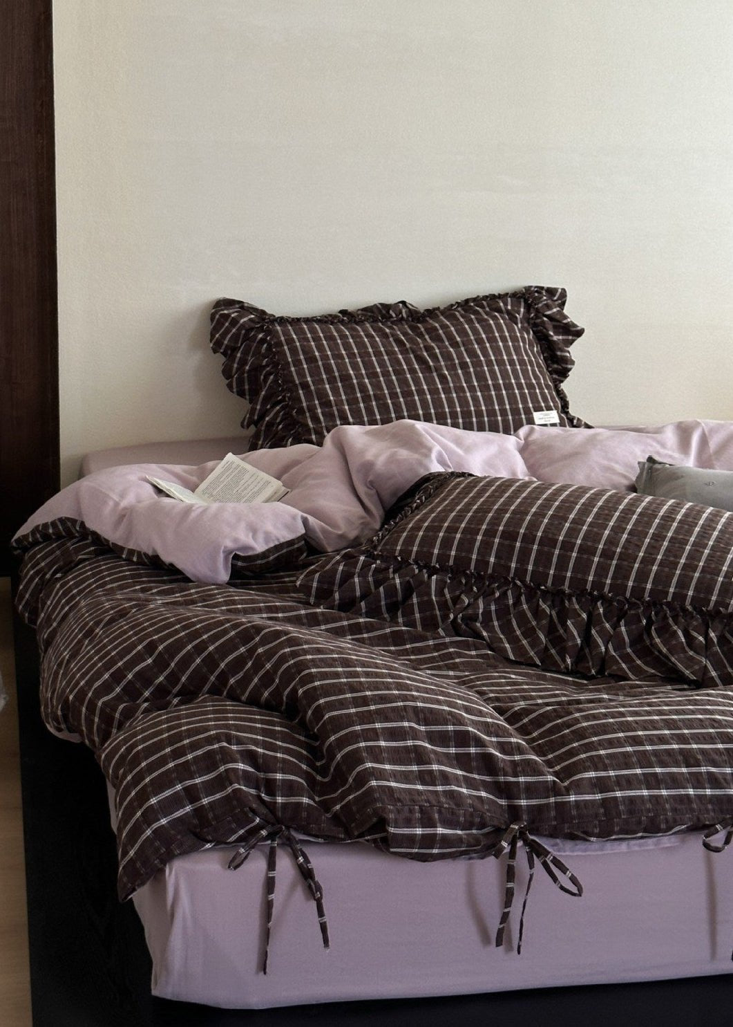 Ashvale Cocoa Windowpane Washed Cotton Bedding Set - room scene