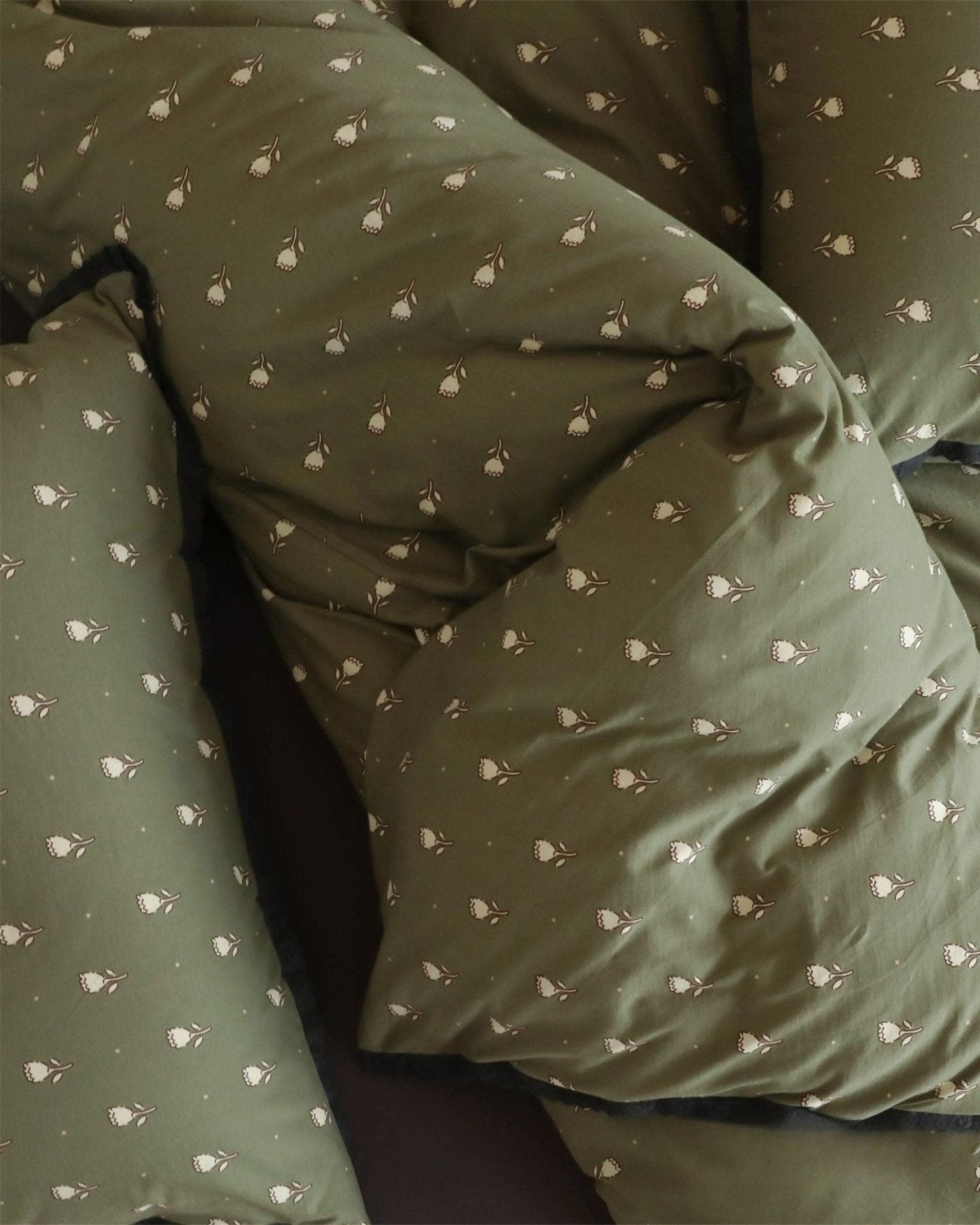 Winslow Ditsy Floral Jersey Cotton Bedding Set - room scene