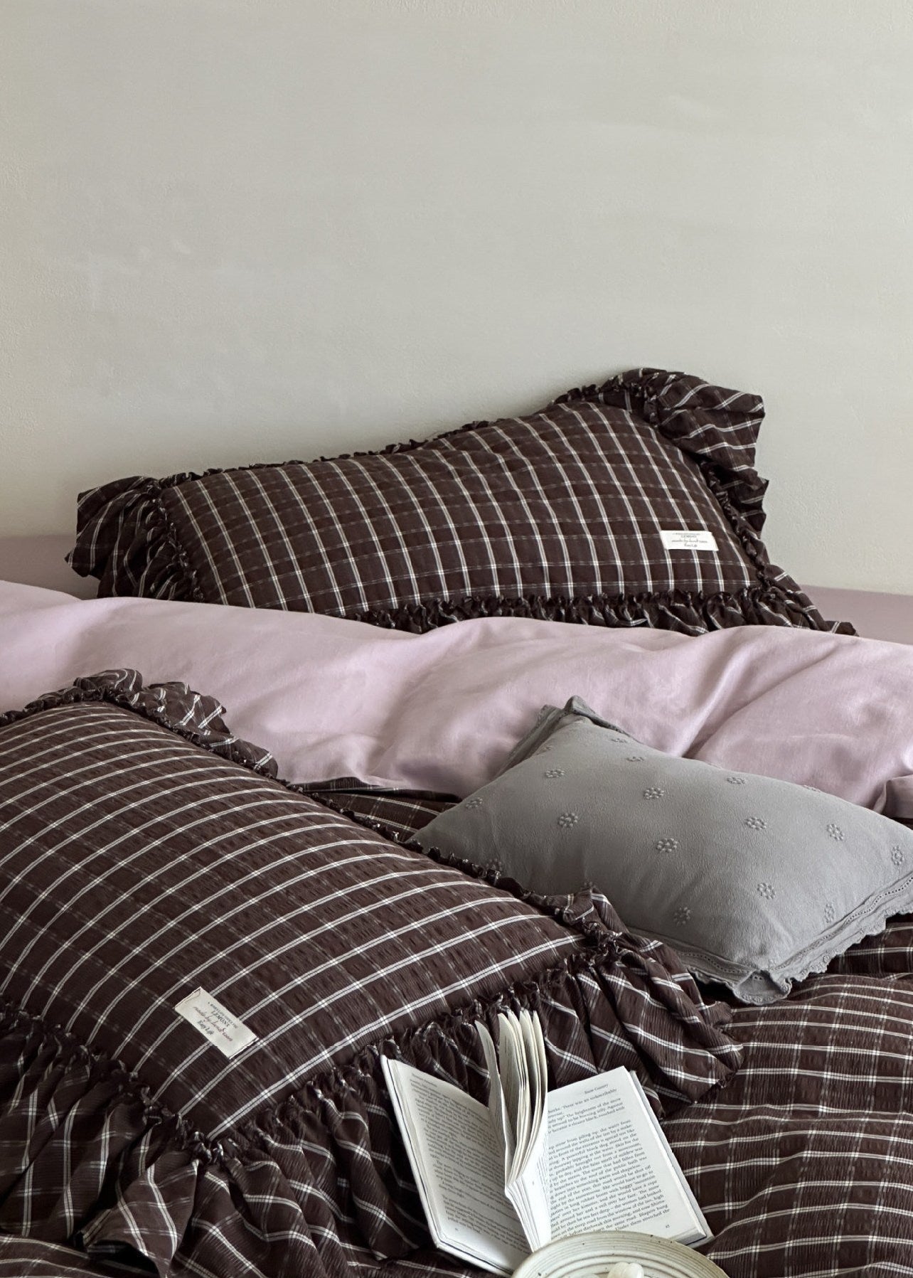 Ashvale Cocoa Windowpane Washed Cotton Bedding Set - room scene
