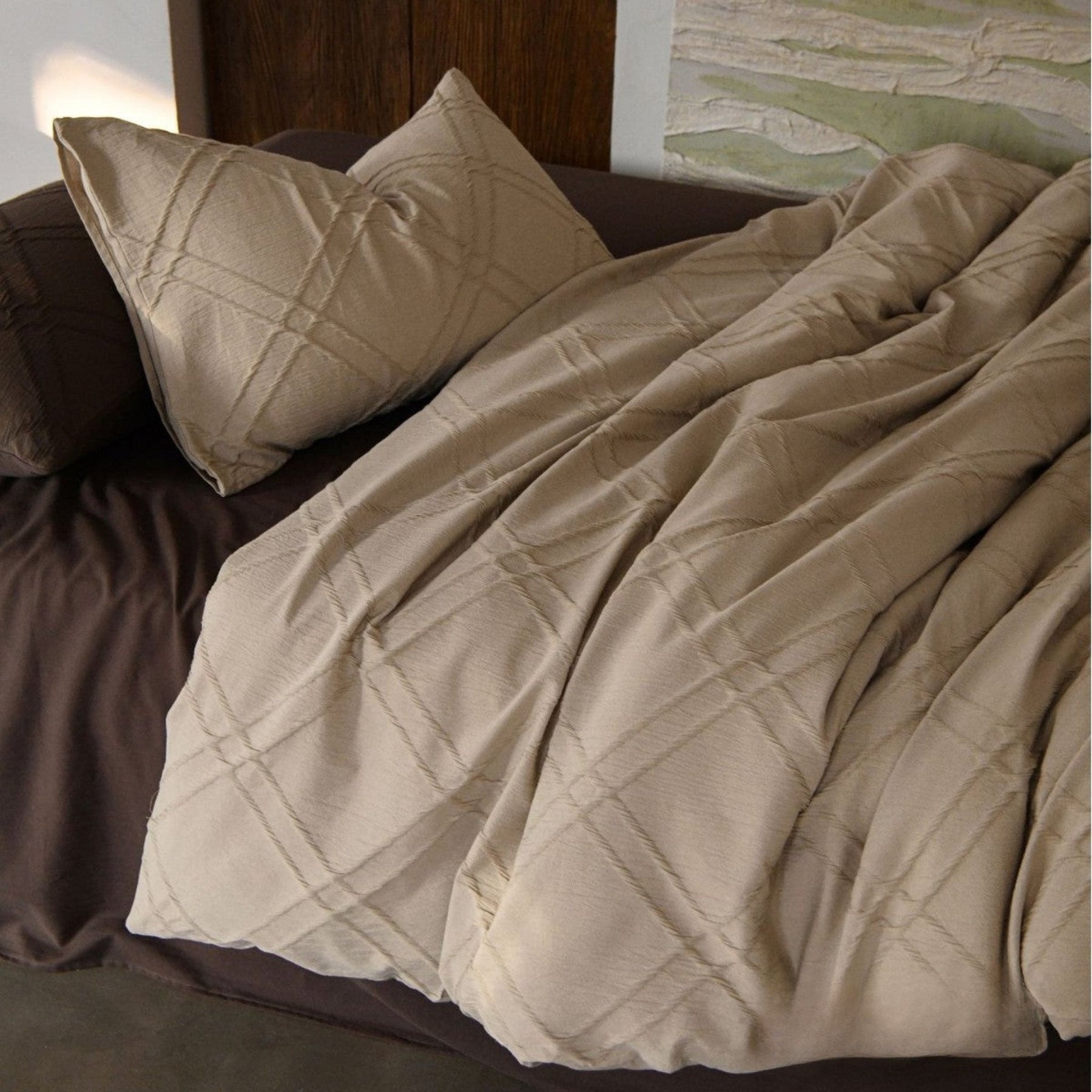 Corvale Diamond Jacquard Cotton Bedding Set - room scene