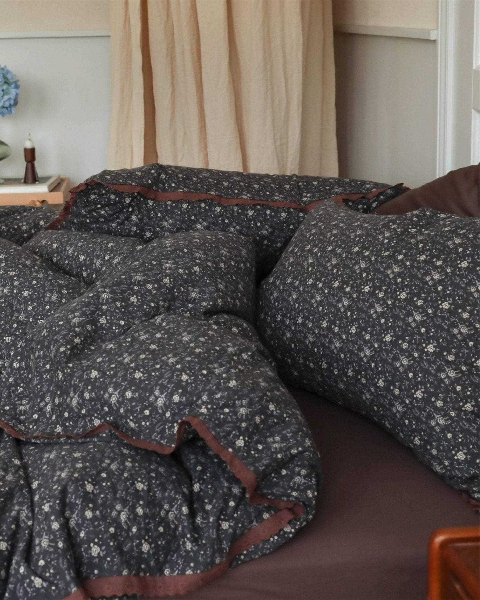 Winslow Ditsy Floral Jersey Cotton Bedding Set - room scene