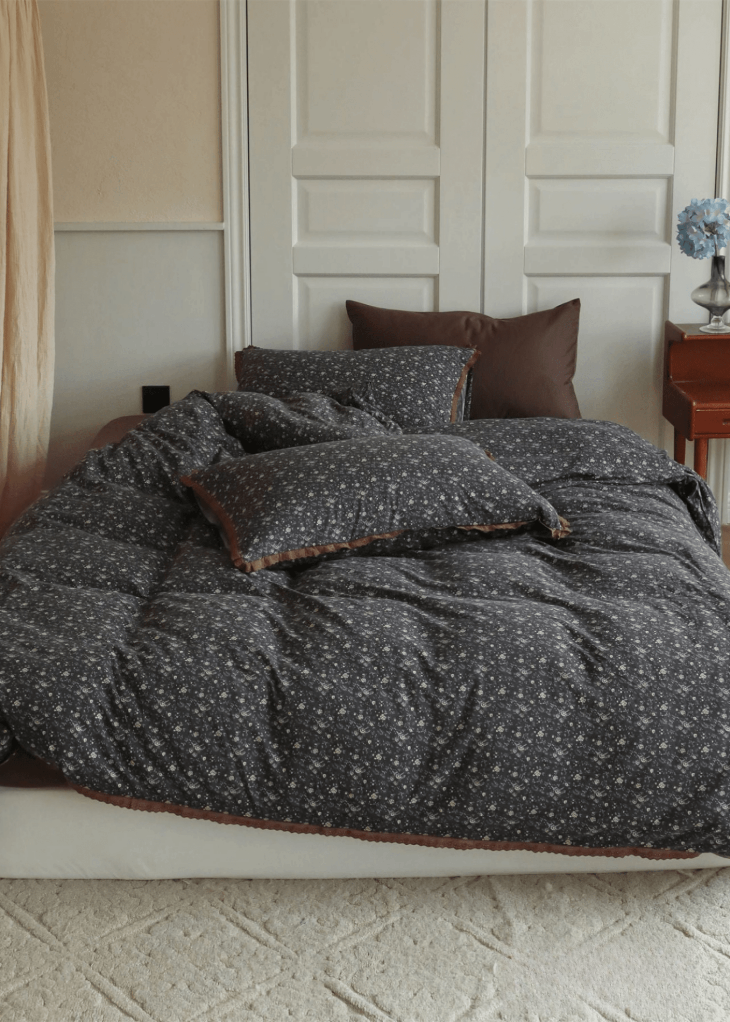 Winslow Ditsy Floral Jersey Cotton Bedding Set - room scene
