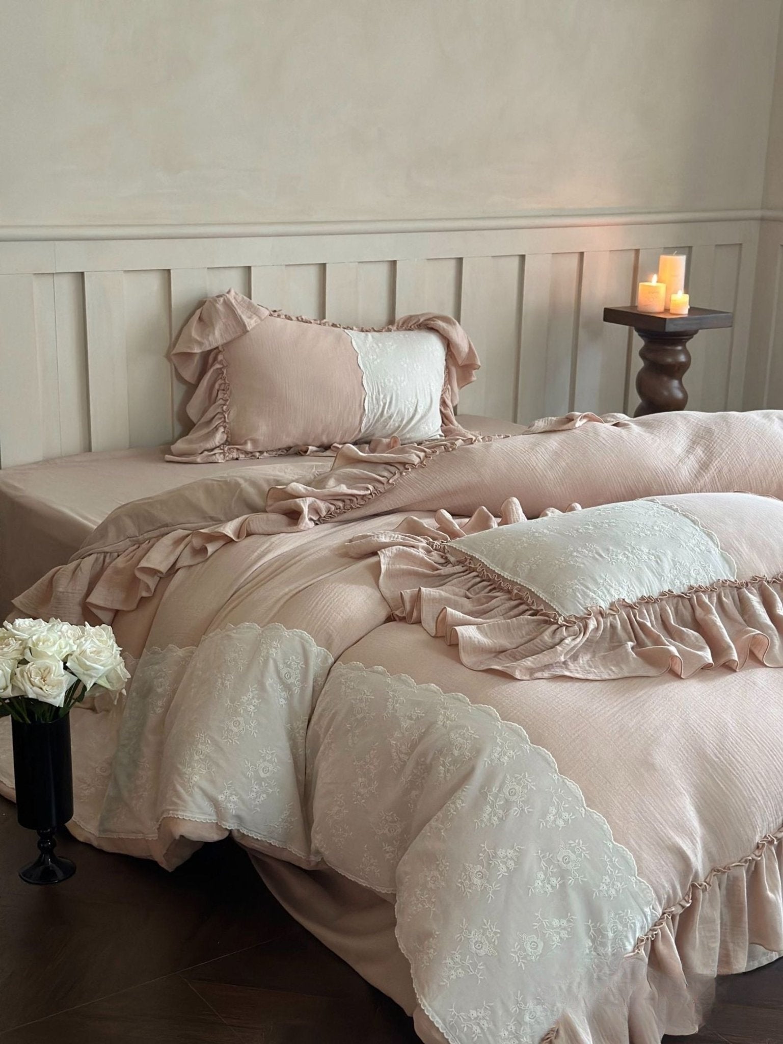Wisteria Ruffled Double Gauze Bedding Set - room scene