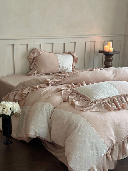Wisteria Ruffled Double Gauze Bedding Set - room scene