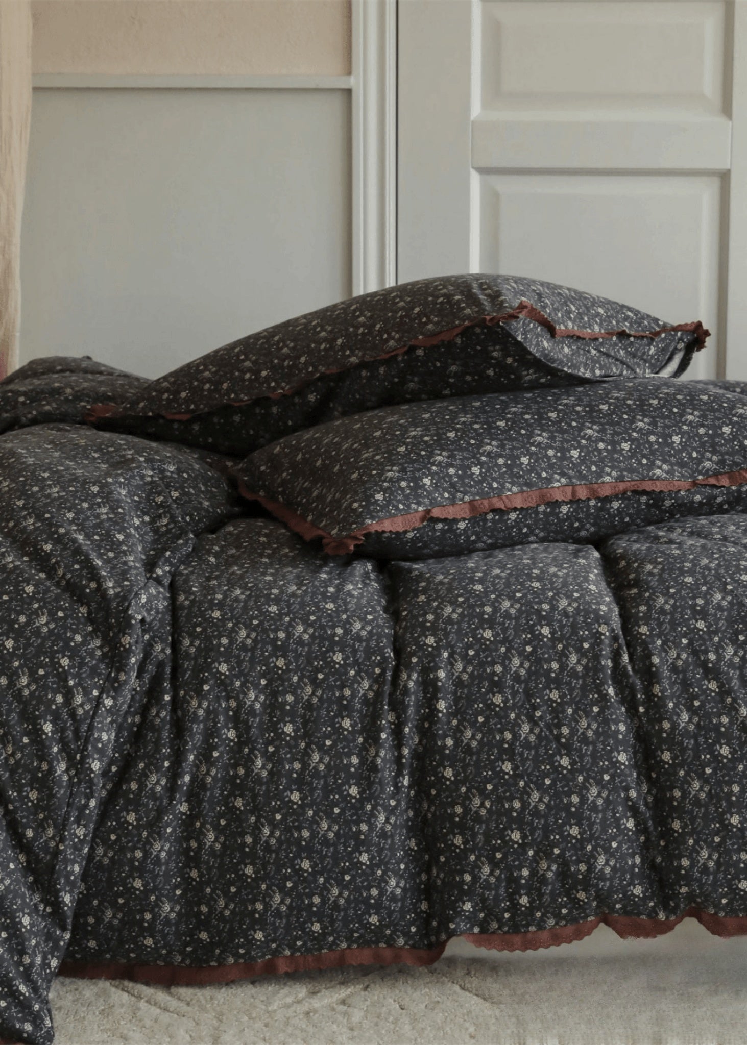 Winslow Ditsy Floral Jersey Cotton Bedding Set - room scene