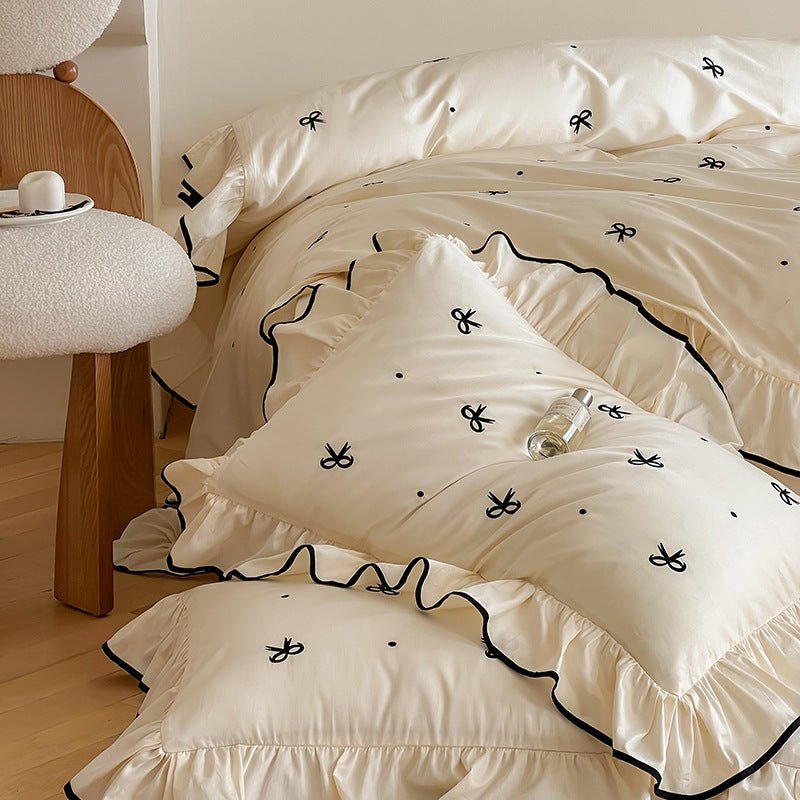 Perrine Ribbon-Embroidered Cotton Bedding Set - room scene