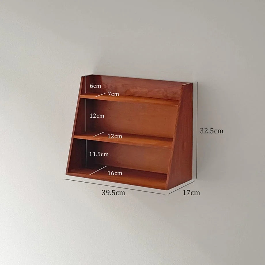 The Slanted Wood Wall Shelf with detailed dimension callouts in centimeters - RoomDen