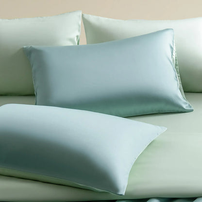 Cooling Tencel pillowcase with a smooth two-tone minimalist design – RoomDen