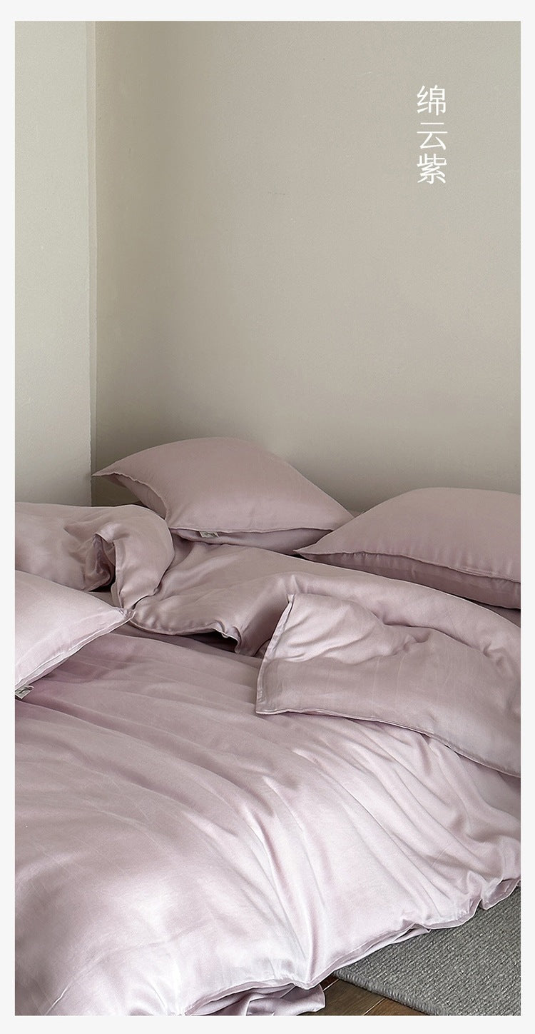 Washed lyocell bedding set – Cloud Lilac, closer view of the drape - Roomden