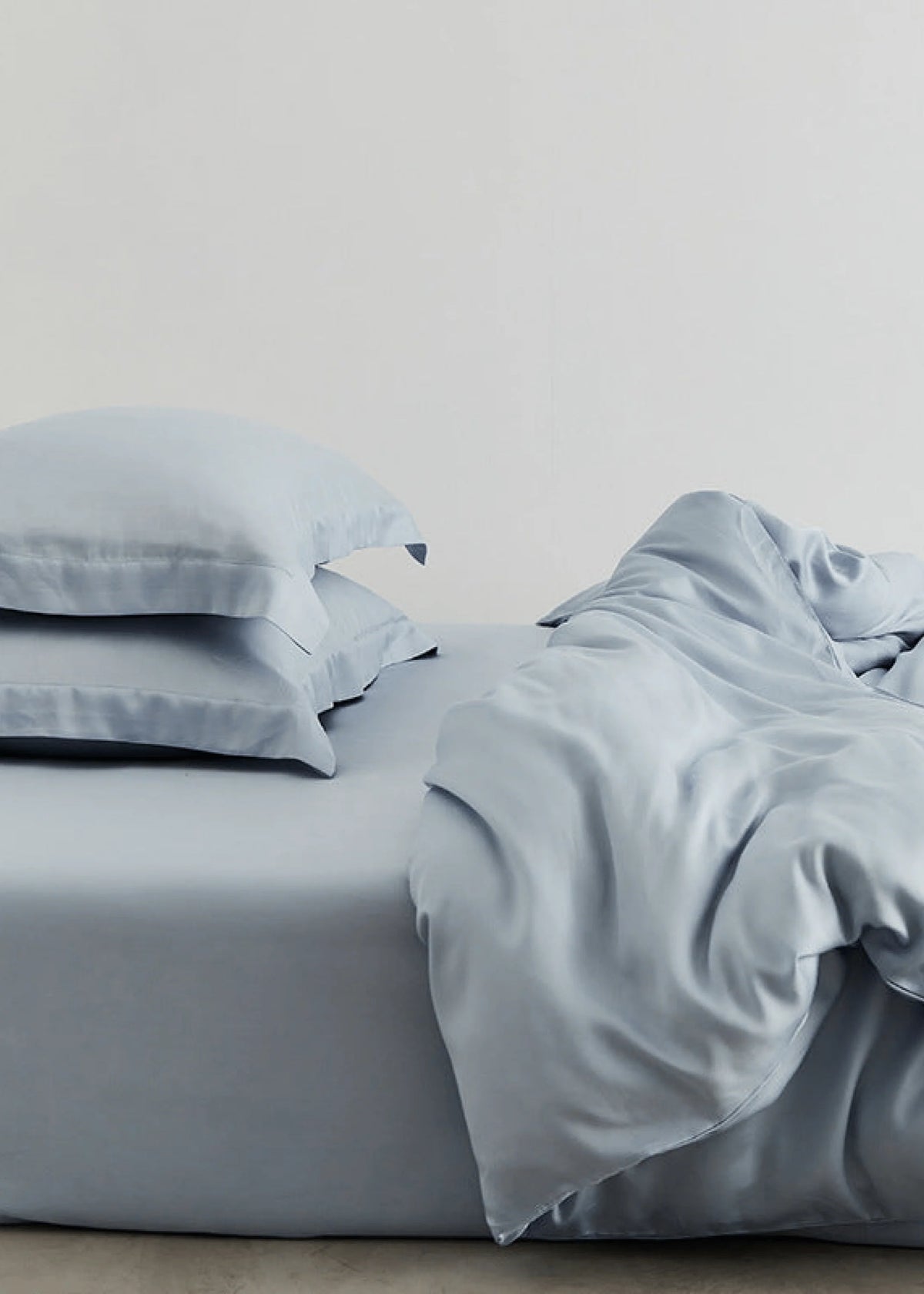 Washed lyocell bedding set – Mist Blue, pillowcase and duvet view - Roomden