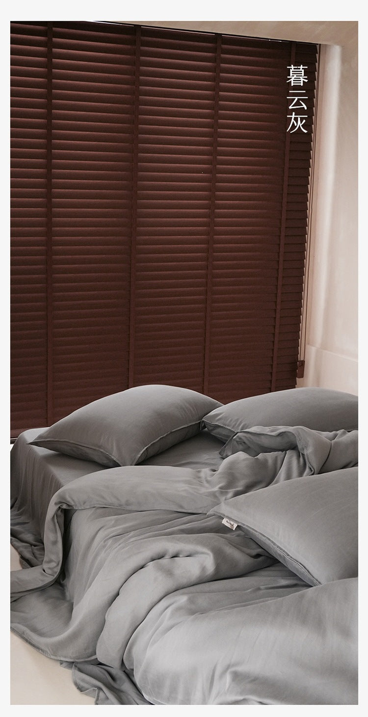 Washed lyocell bedding set – Dusk Grey, closer view of the drape - Roomden