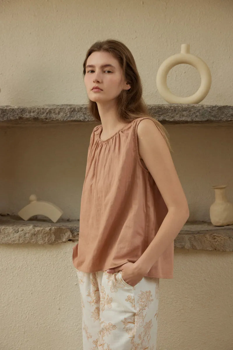 Sleeveless double gauze cotton pajama set with soft botanical details - RoomDen