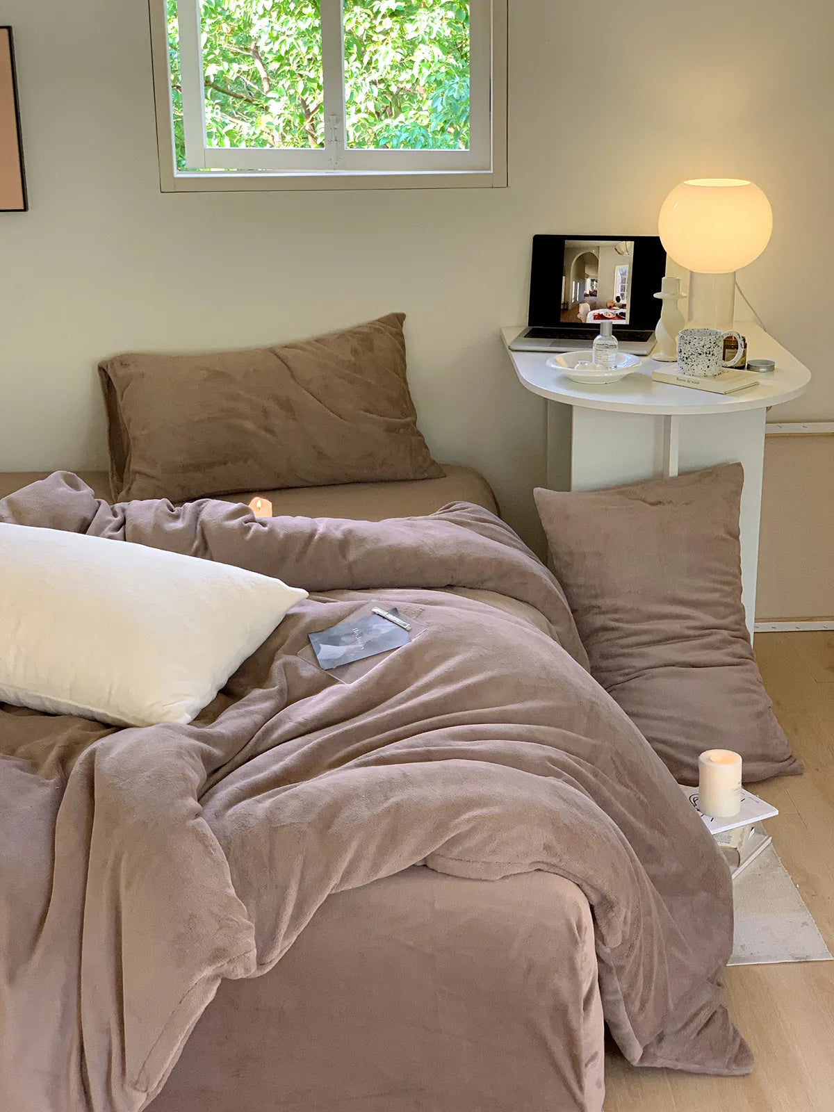 Bright solid fleece duvet cover with plush cozy winter texture – RoomDen