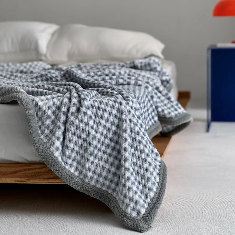 Checkered flannel fleece throw blanket with soft plush texture – RoomDen