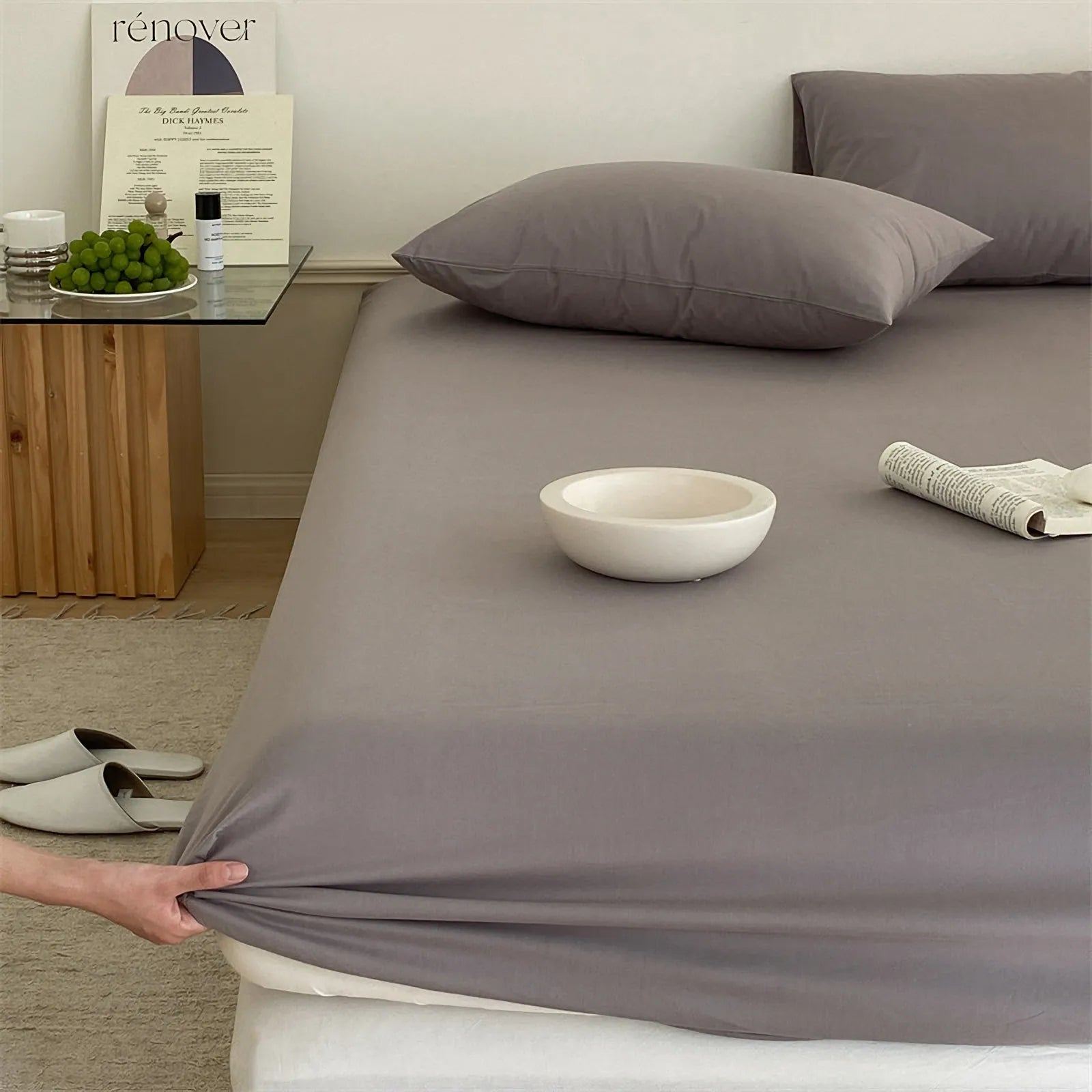 Solid washed cotton fitted sheet set in a minimalist bedroom – RoomDen