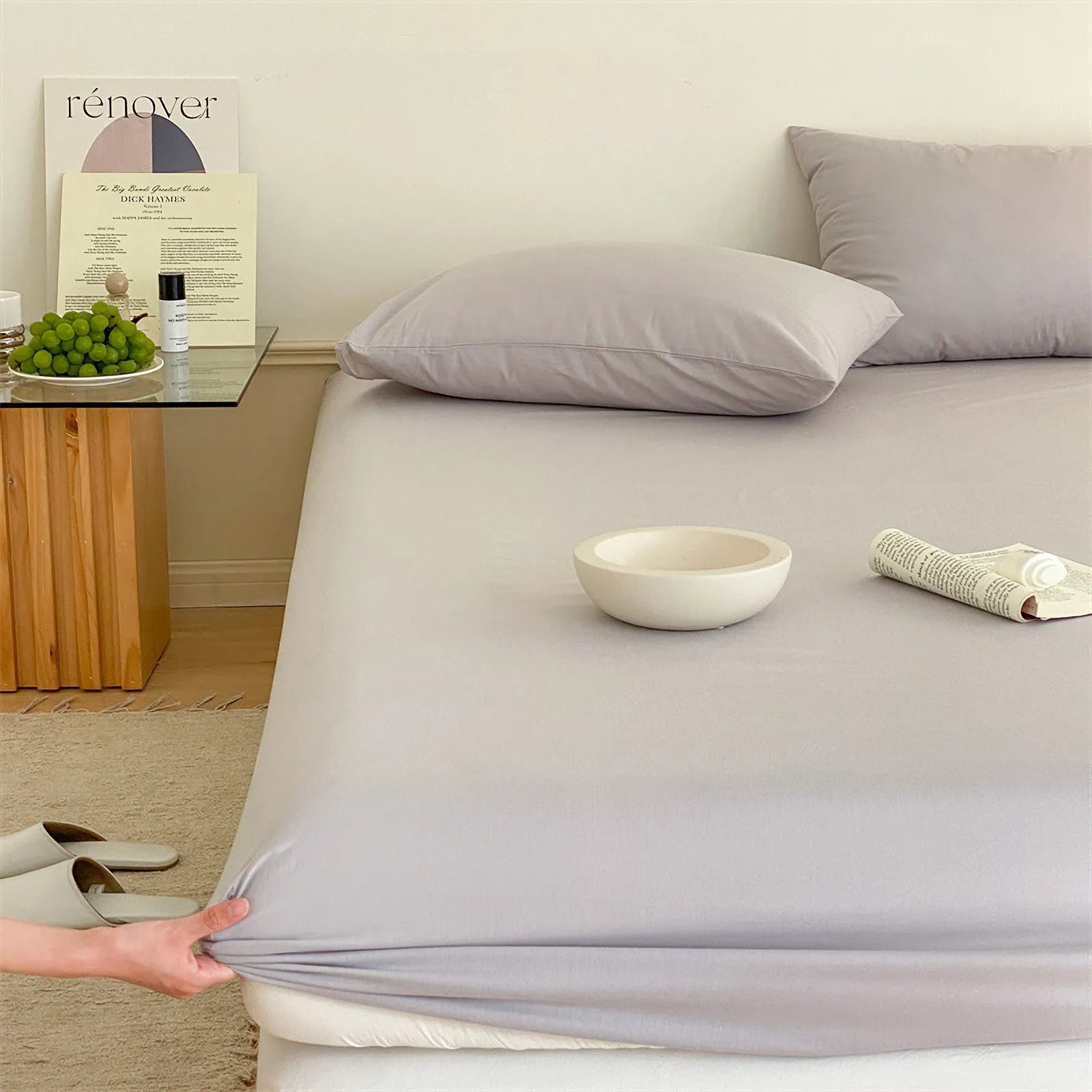 Solid washed cotton fitted sheet set in a minimalist bedroom – RoomDen