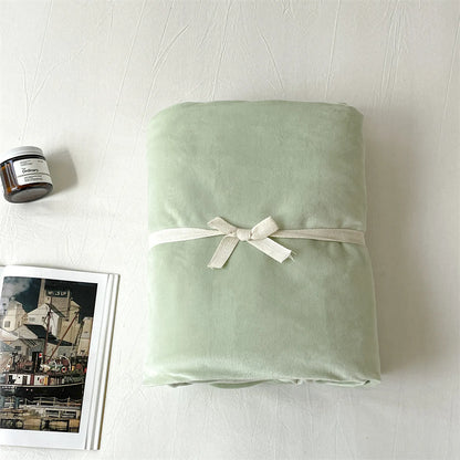 Soft solid velvet sheet set with minimalist styling – RoomDen