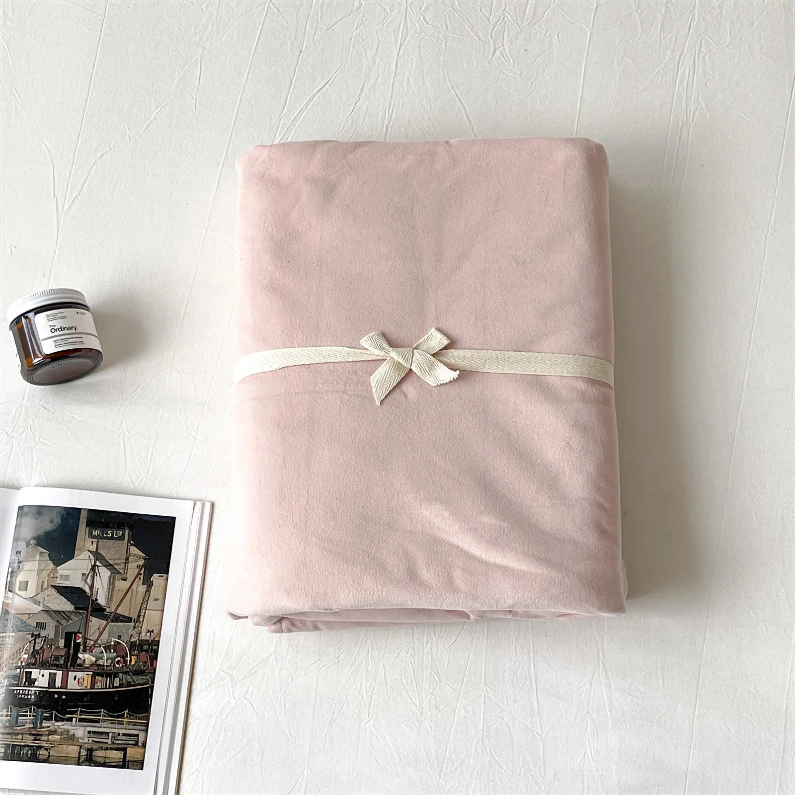 Soft solid velvet sheet set with minimalist styling – RoomDen