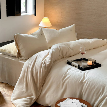 Two-tone flannel fleece duvet cover with soft low-saturation colors and a cozy minimalist winter look – RoomDen