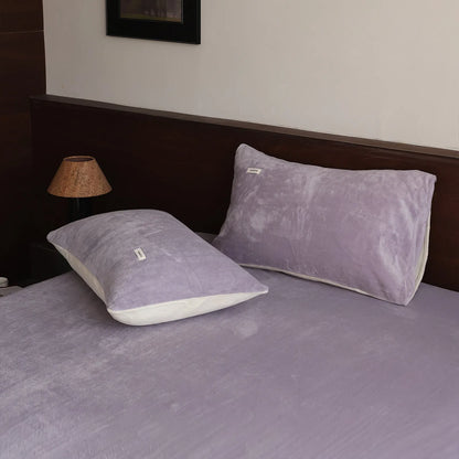 Two-tone fleece pillowcase in soft minimalist winter colors – RoomDen