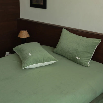 Two-tone fleece pillowcase in soft minimalist winter colors – RoomDen