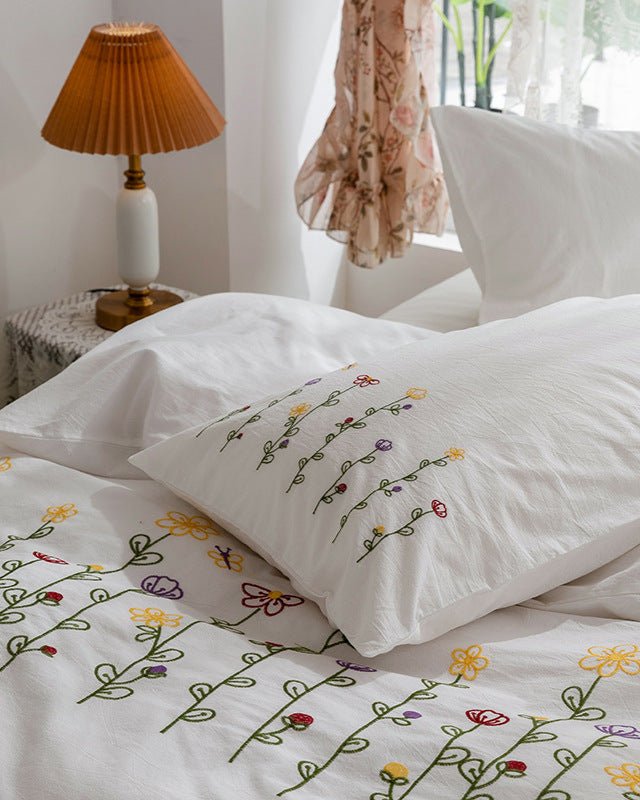 Marbella Embroidered Floral Cotton Bedding Set - room scene