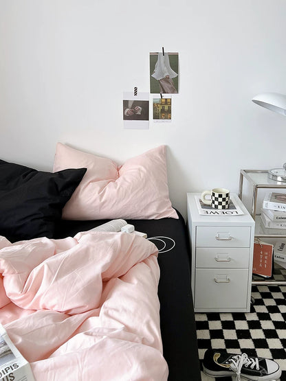 Washed Cotton Color-Block Bedding Set - Cream + Black