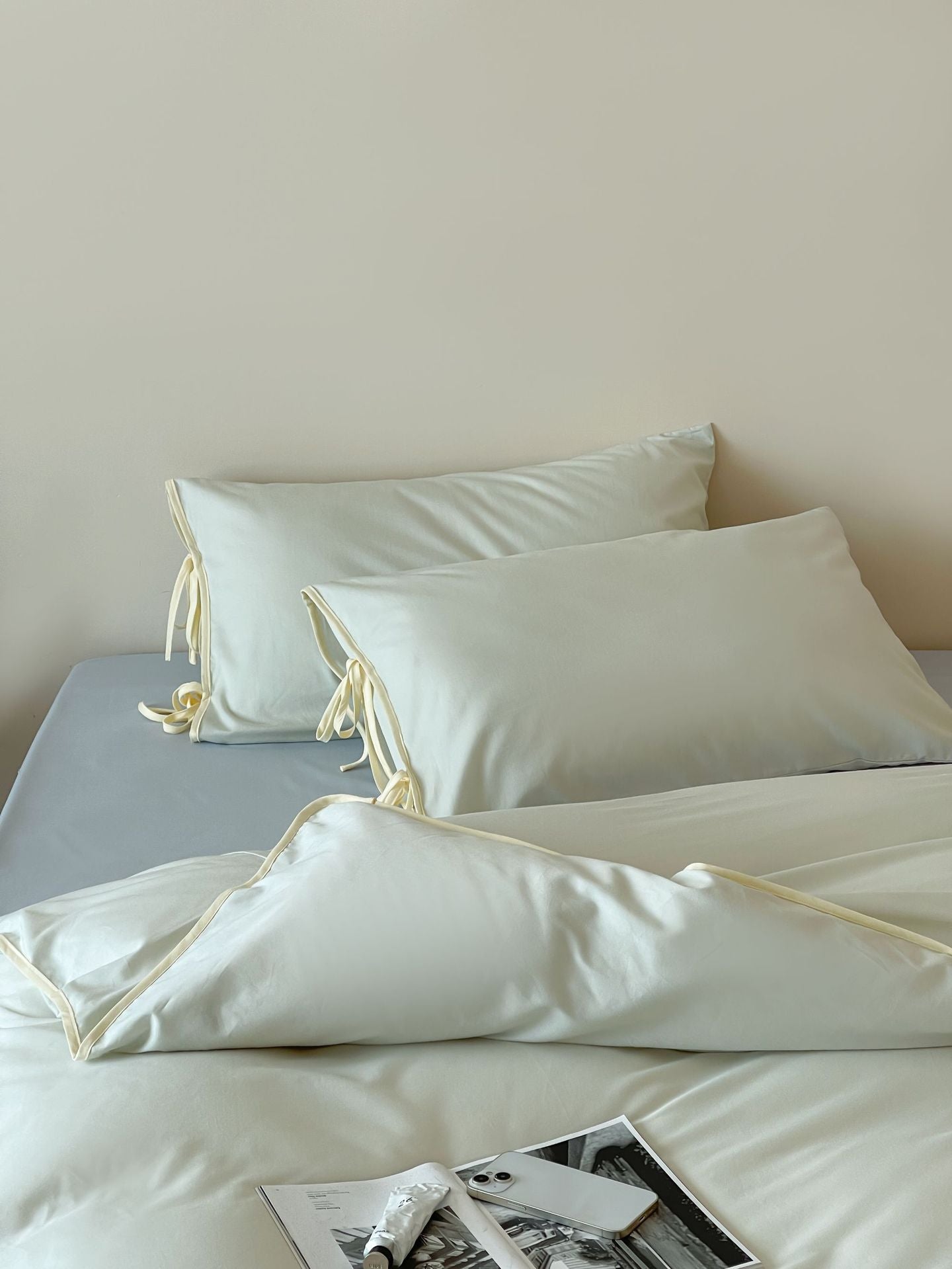 Cotton Tie-Knot Solid Bedding Set - Green with Yellow Ties