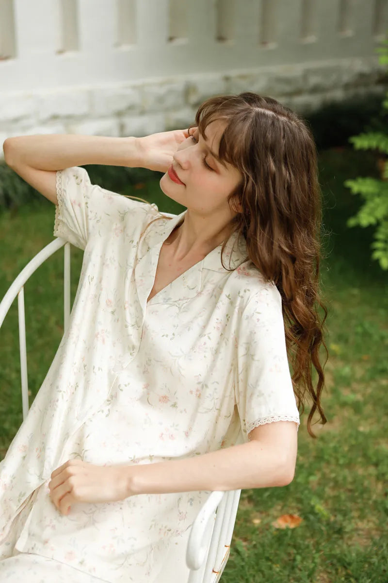 Relaxed Fit Floral Pajama Set for Cottagecore Bedroom - RoomDen