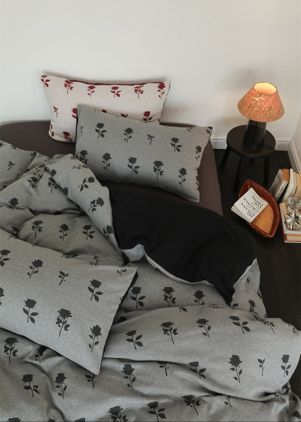Marlise Floral Jacquard Cotton Bedding Set - room scene