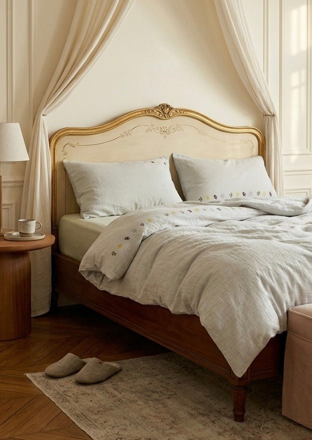Marisol Embroidered Double Gauze Bedding Set - room scene