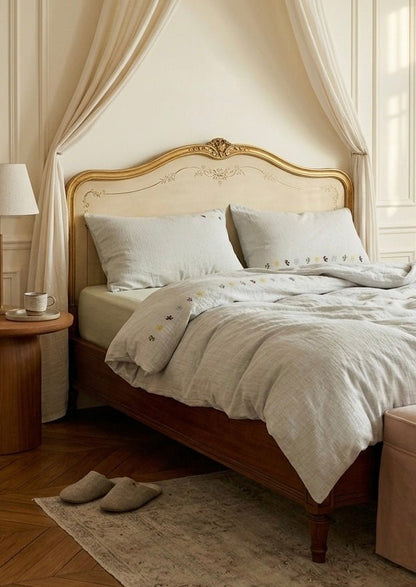 Marisol Embroidered Double Gauze Bedding Set - room scene