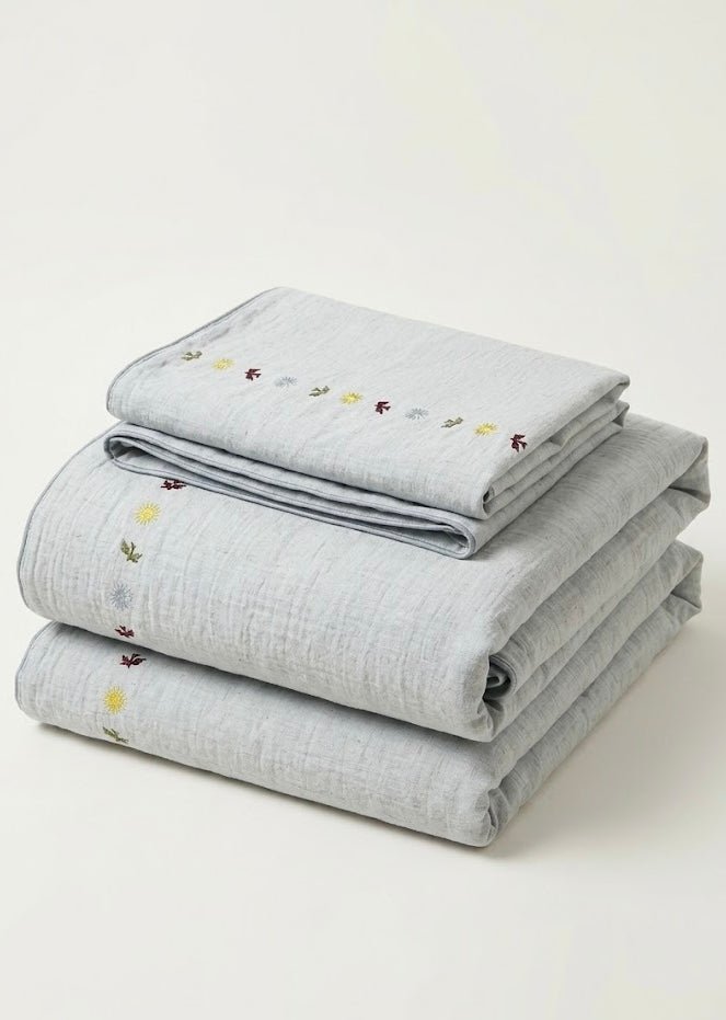 Marisol Embroidered Double Gauze Bedding Set - room scene