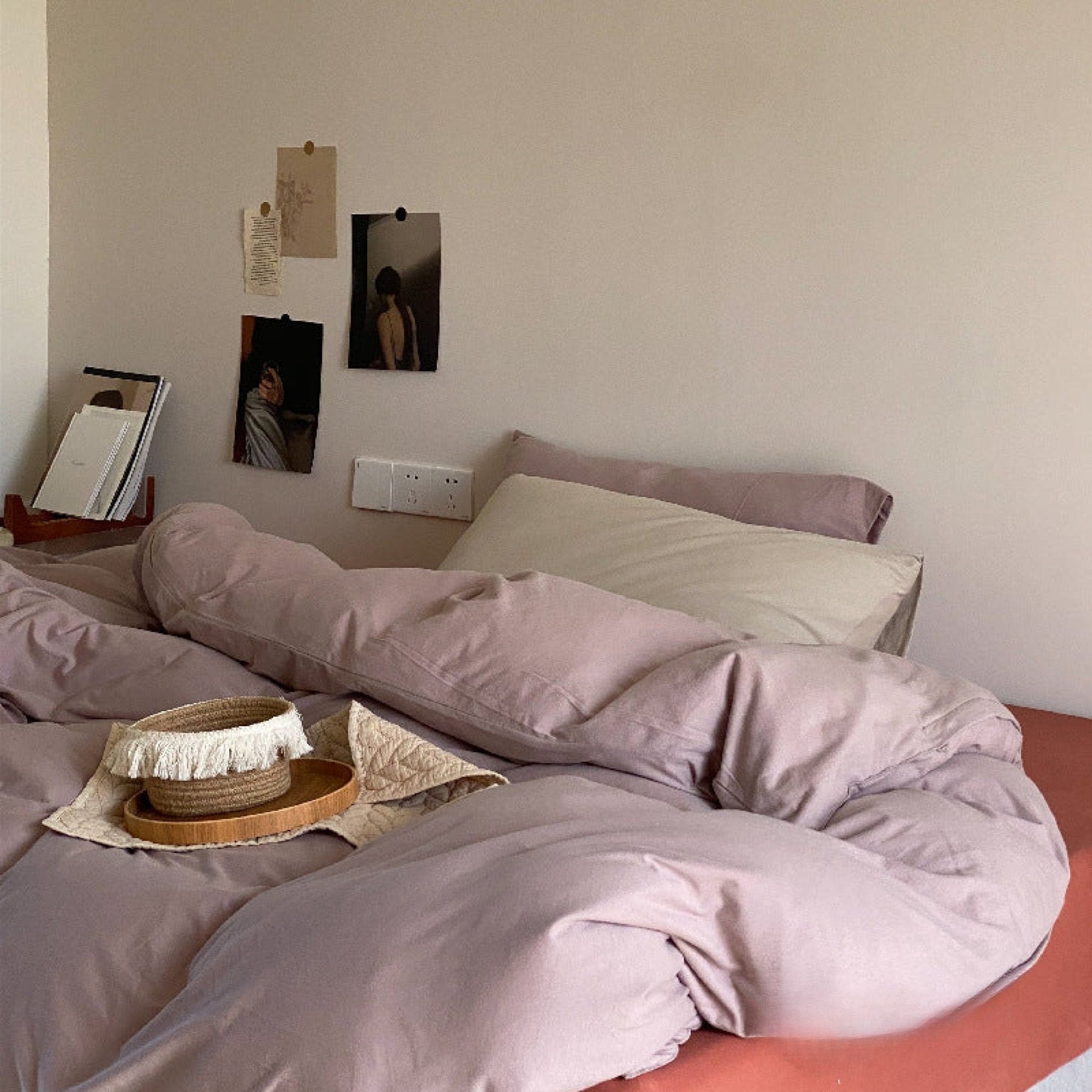 Aldermoor Colorblock Jersey Bedding Set - room scene