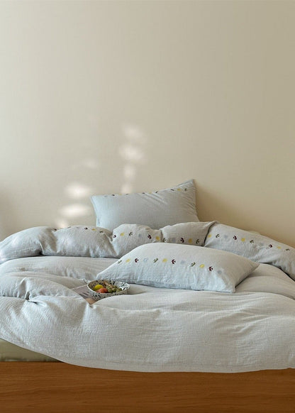 Marisol Embroidered Double Gauze Bedding Set - room scene