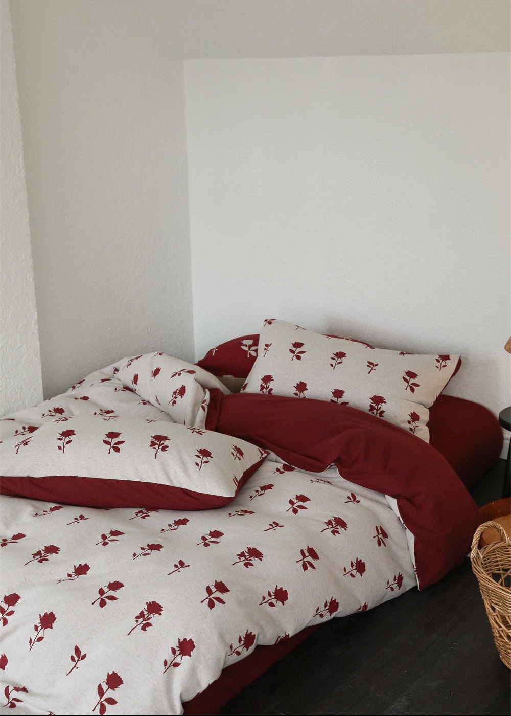 Marlise Floral Jacquard Cotton Bedding Set - room scene