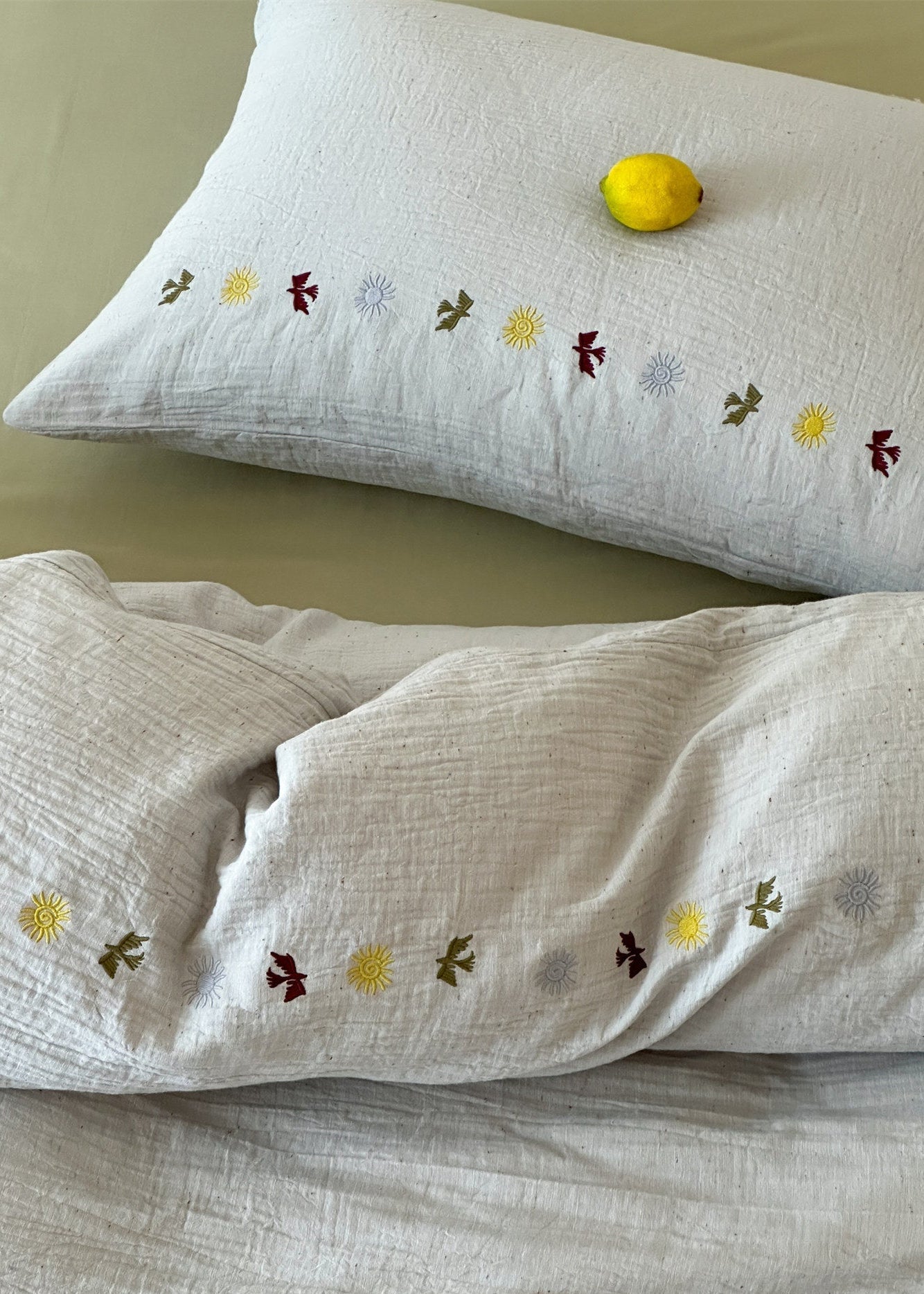 Marisol Embroidered Double Gauze Bedding Set - room scene