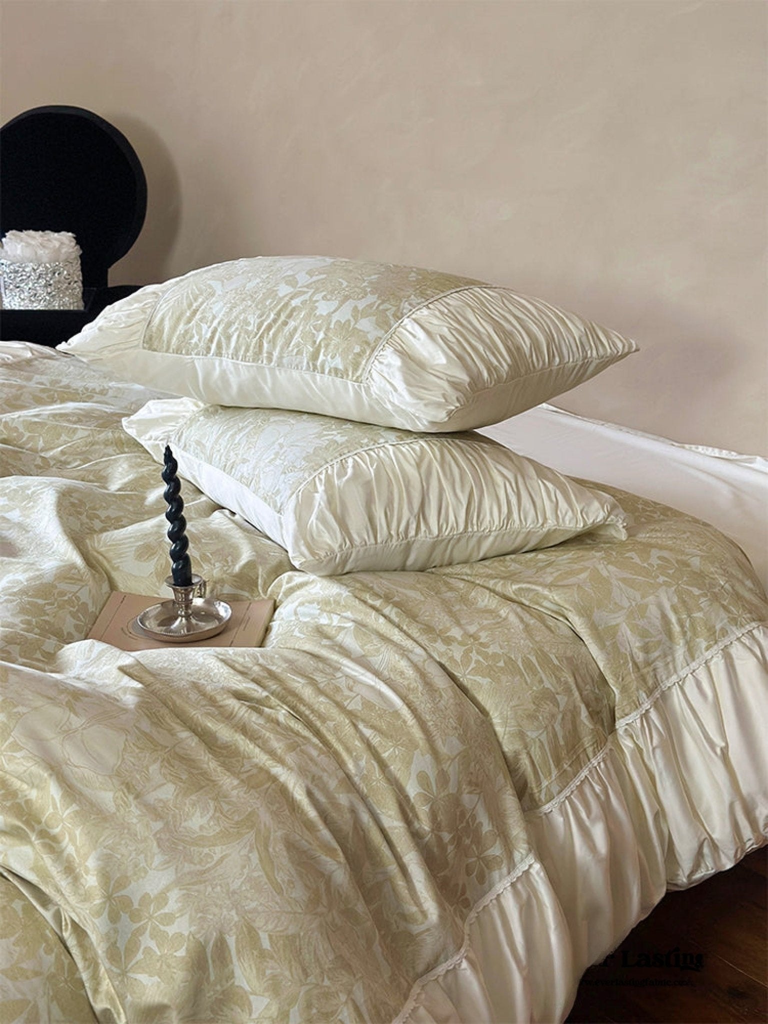Champagne Jacquard floral ruffle bedding set view 6 - Roomden