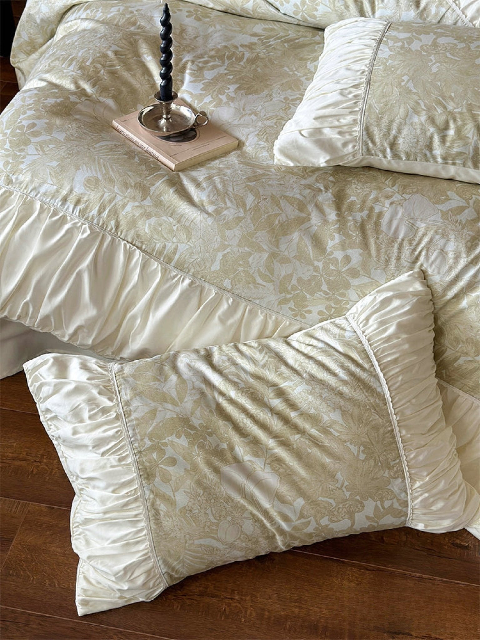 Champagne Jacquard floral ruffle bedding set view 7 - Roomden