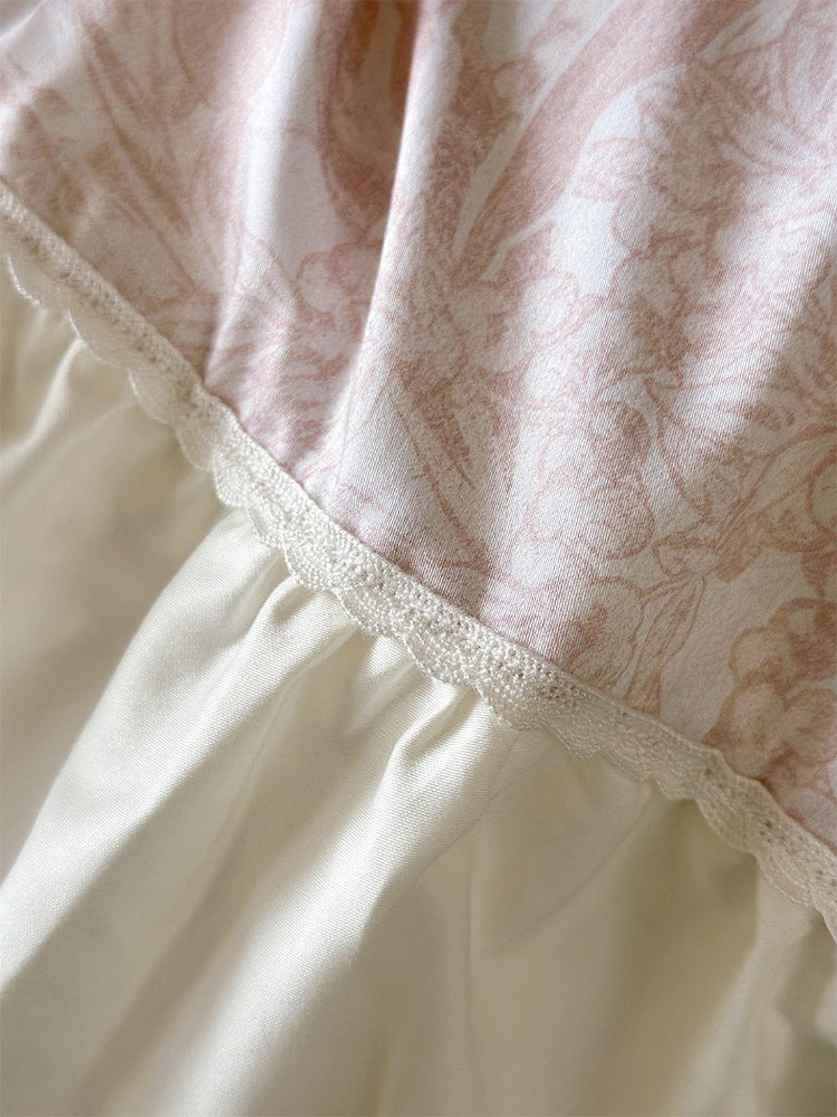 Champagne Jacquard floral ruffle bedding set view 20 - Roomden